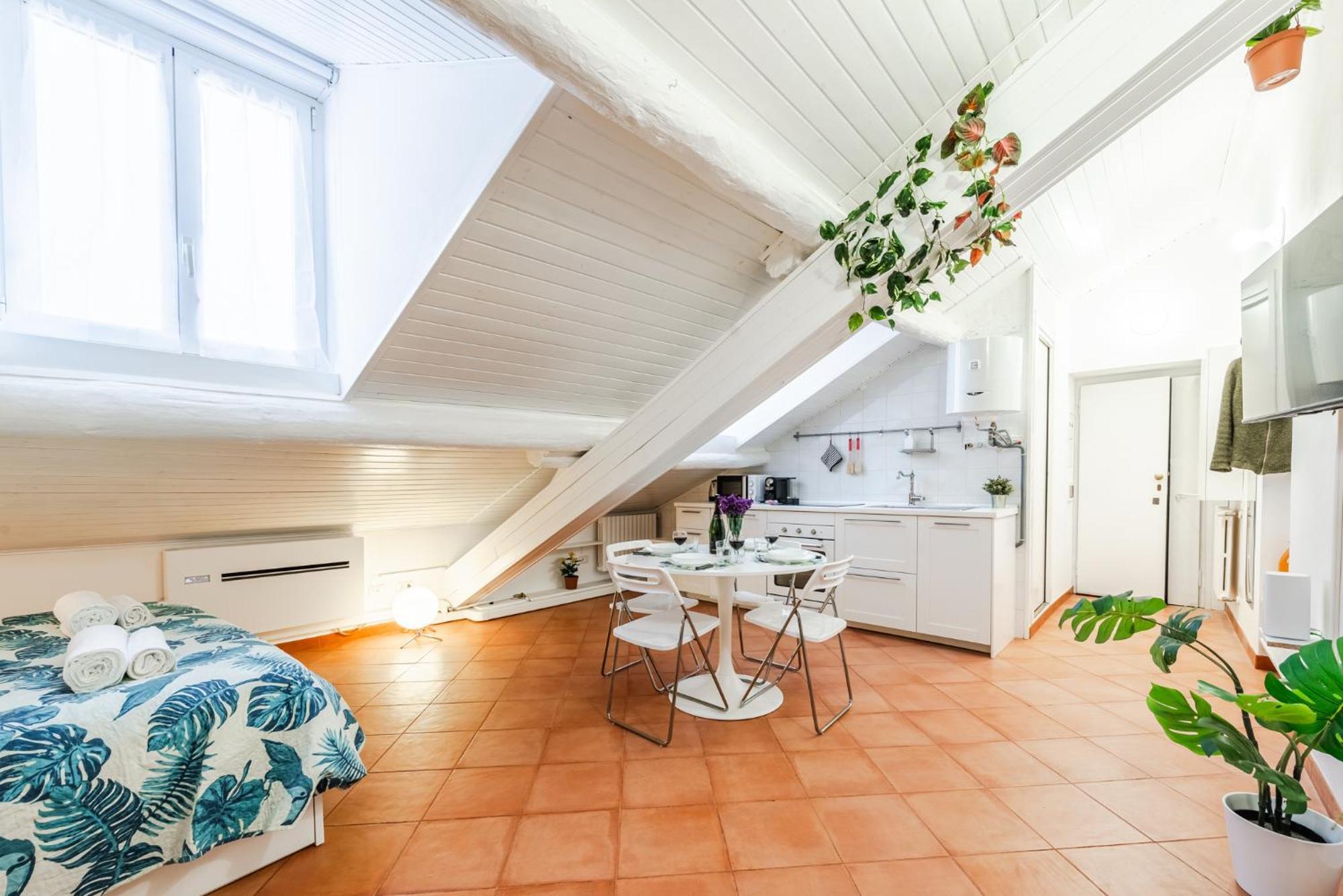 The White Jungle - San Babila Attic Appartement Milaan Buitenkant foto
