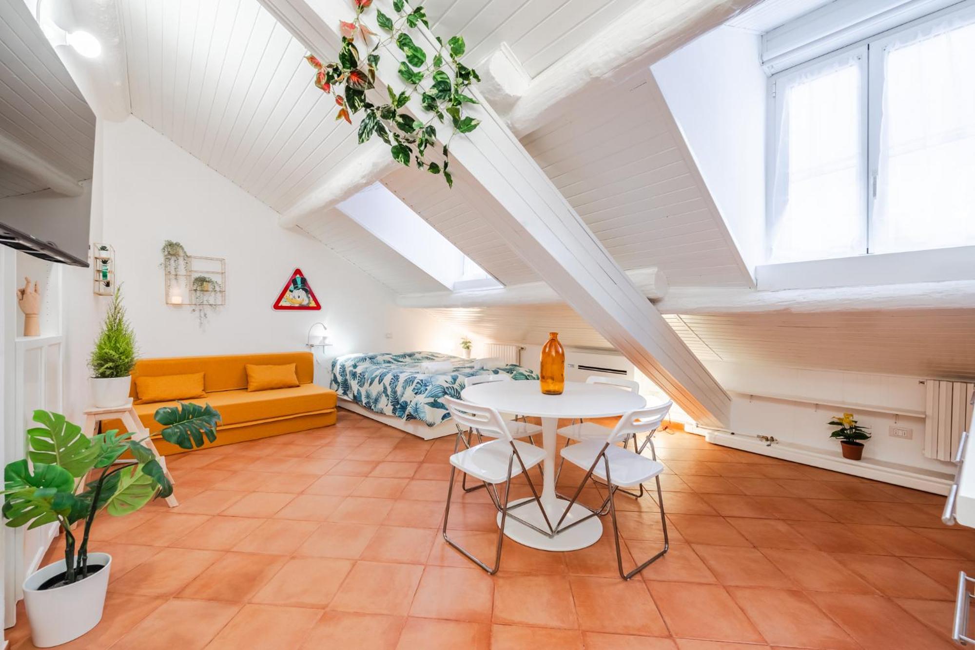 The White Jungle - San Babila Attic Appartement Milaan Buitenkant foto